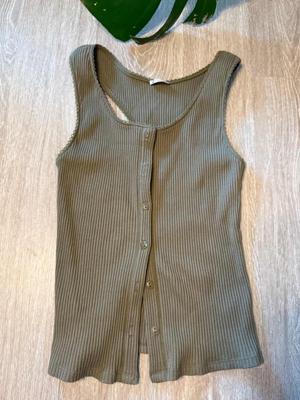 Free People Intimately Ribbed Button Tank Olive XS - Picture 9 of 9